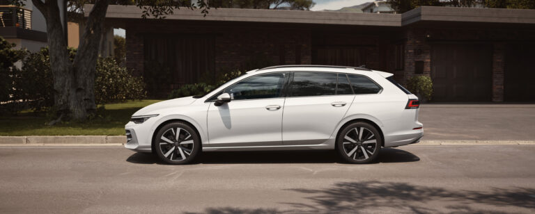 VW Golf Variant R-Line
