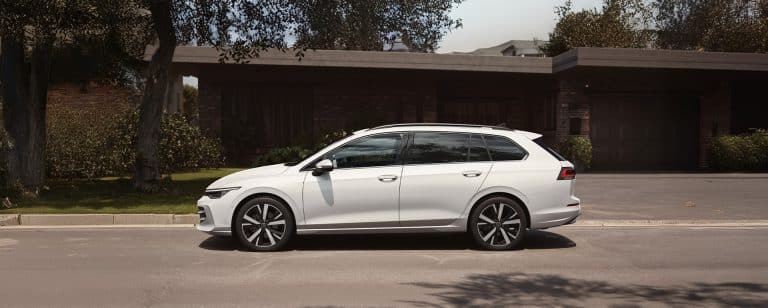 VW Golf Variant R-Line